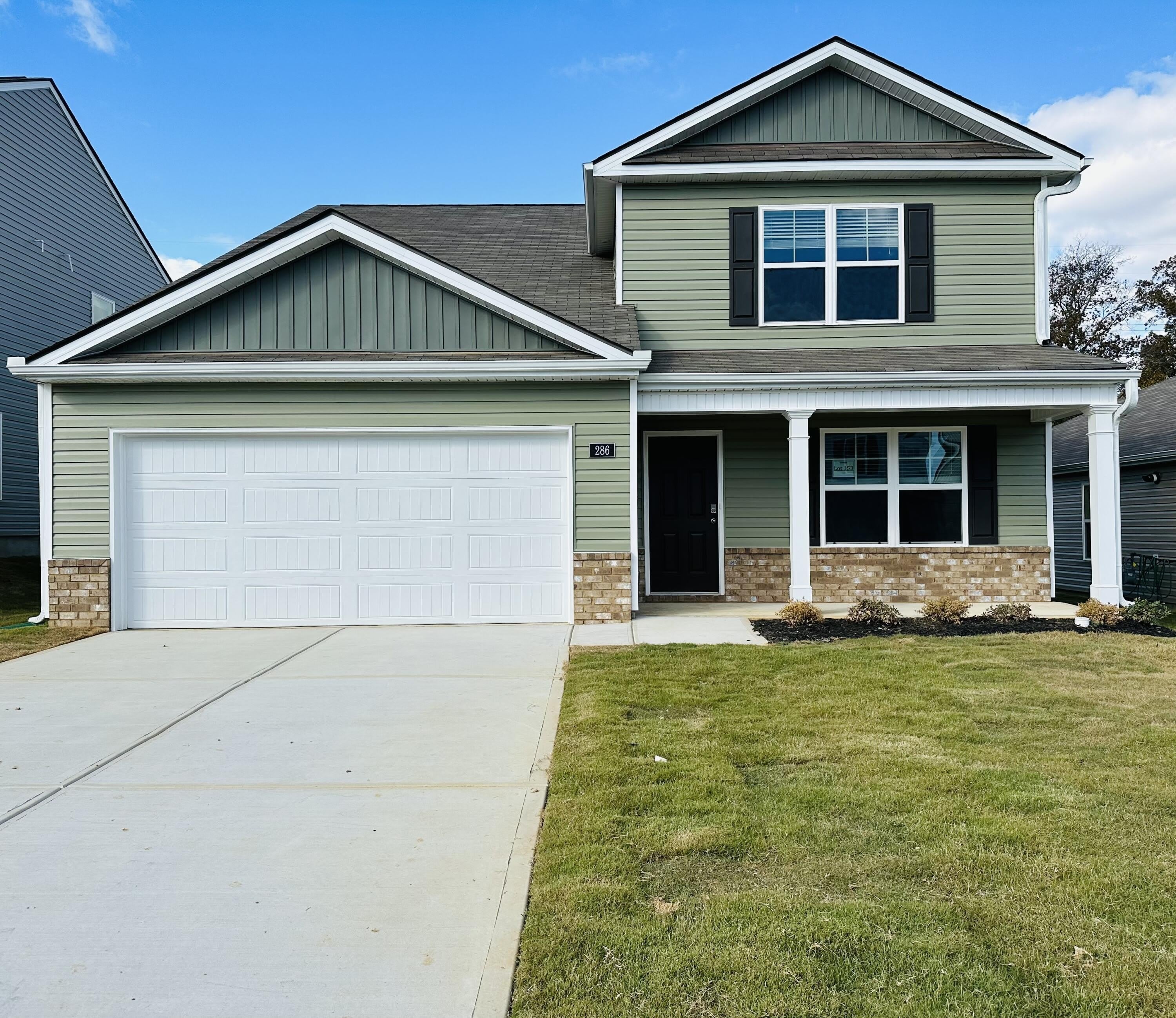 286 Quarter Street – photo 1 of 7