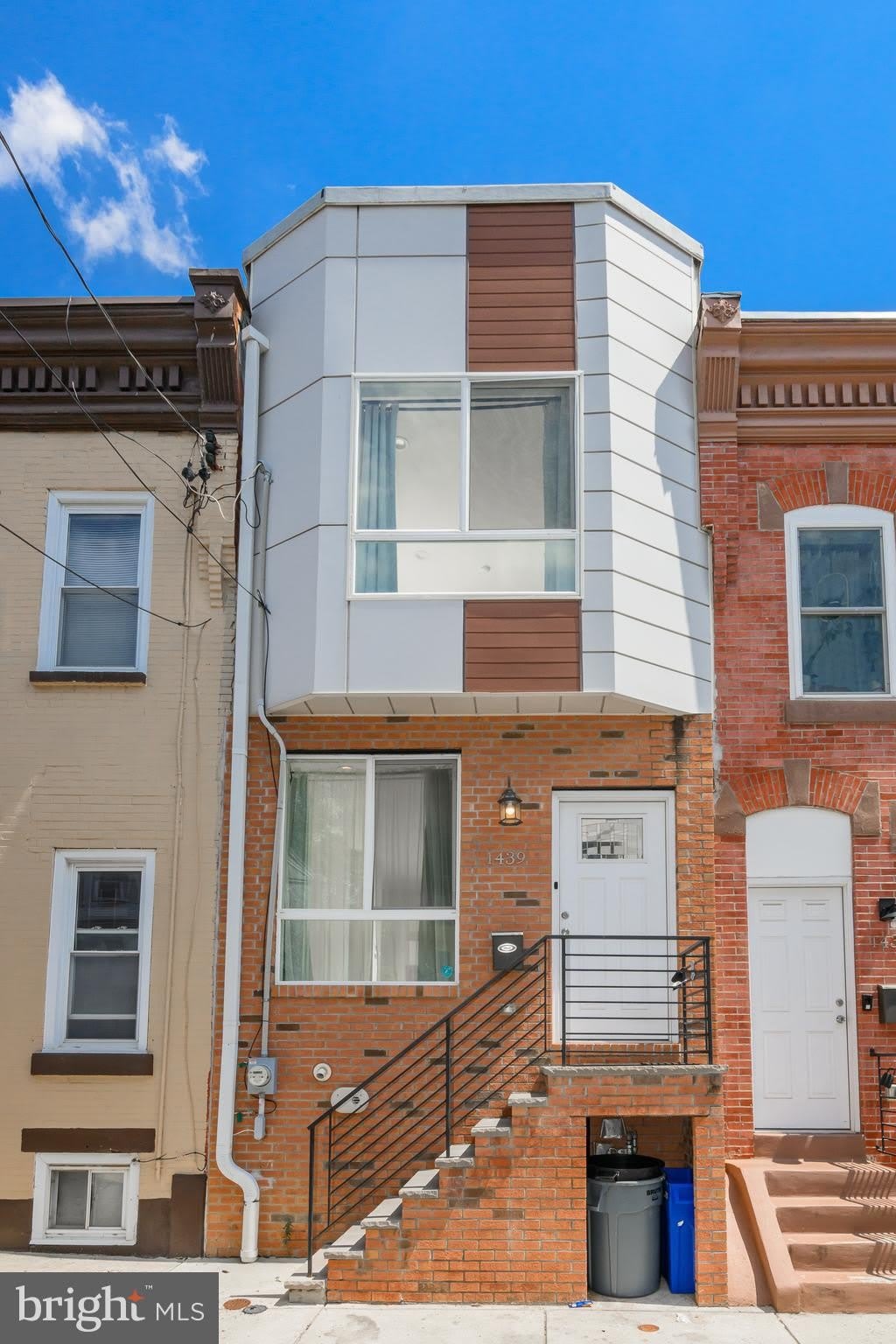 1439 N NEWKIRK Street – photo 1