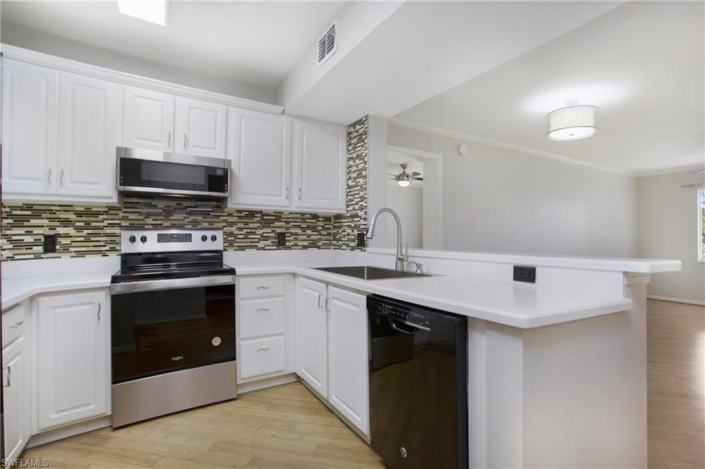 8271 Key Royal Cir – photo 1