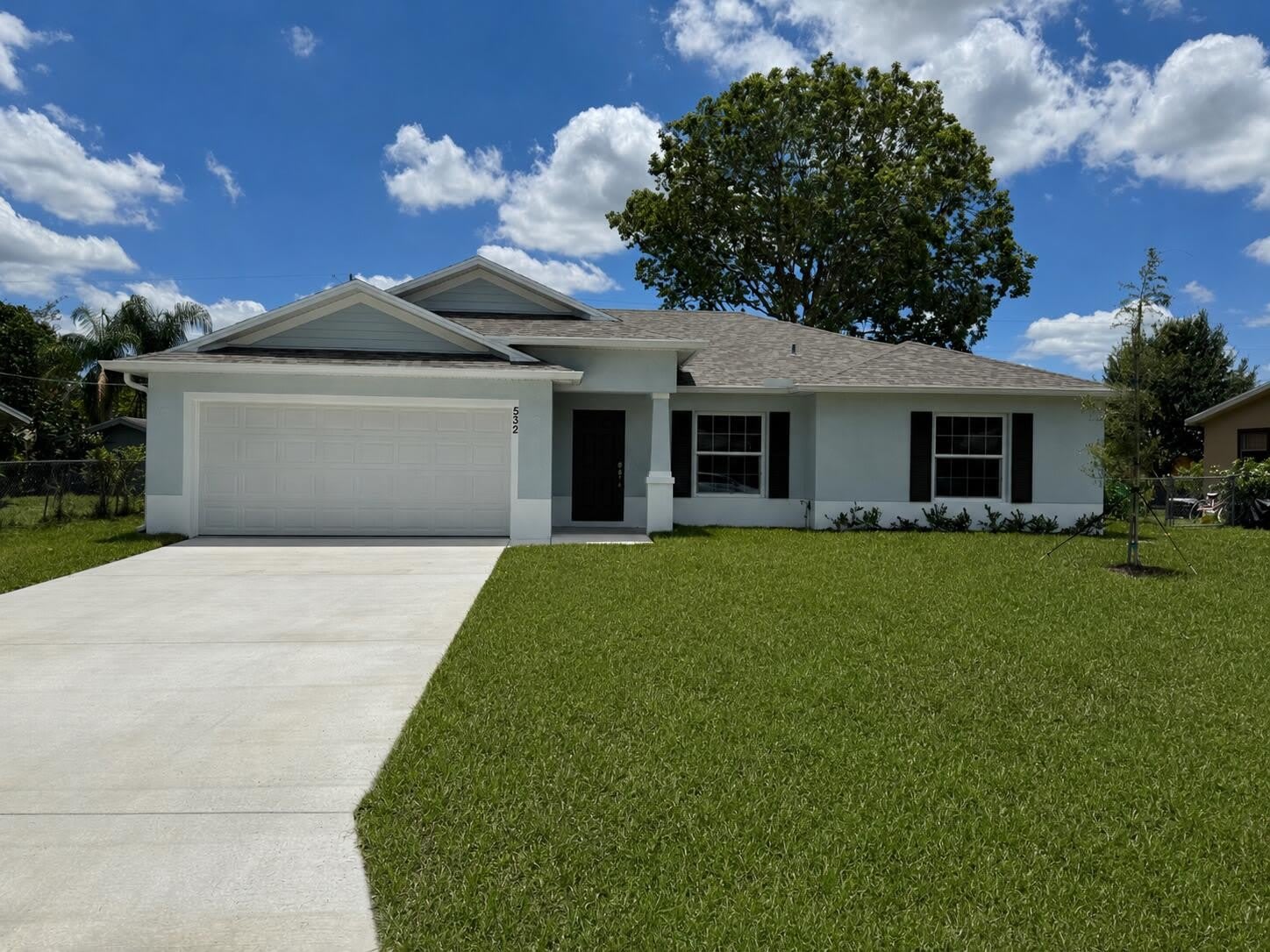 532 SW Buswell Avenue – photo 1
