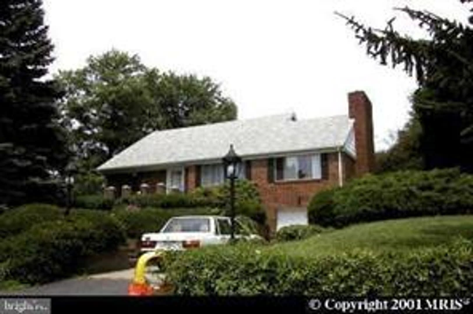 SINGLE FAMILY HOME NEAR URBANA WITH SOME UPGRADES, WOOD FLOOR ON MAIN AND BEDROOM LEVEL – photo 1 of 45