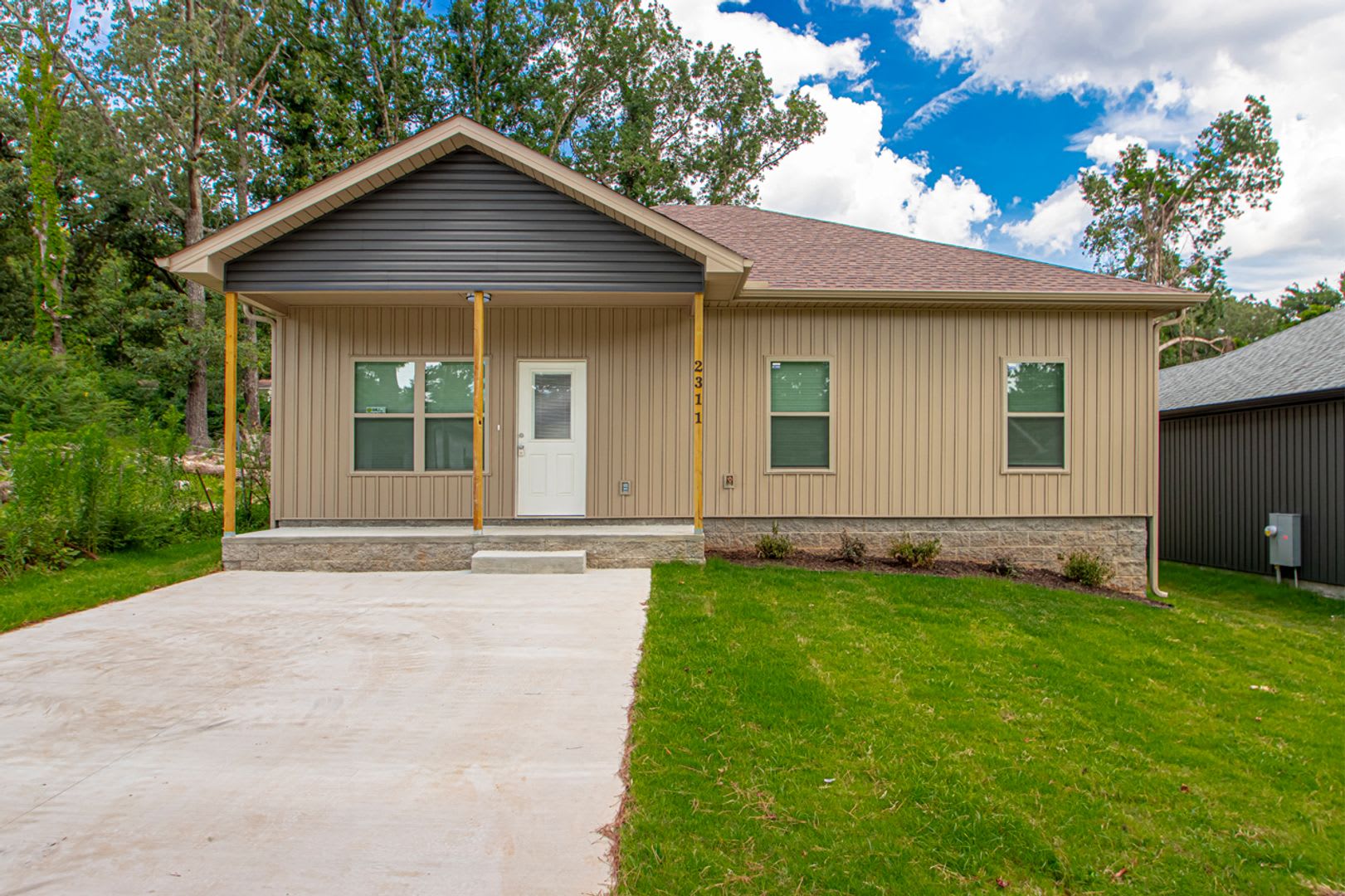 2311 Nichols Rd – photo 1