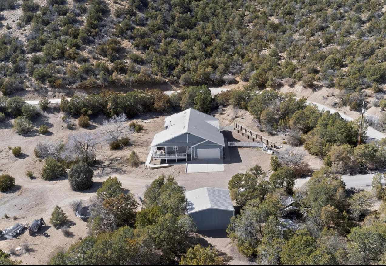 88 Rincon Loop Road – photo 1 of 18