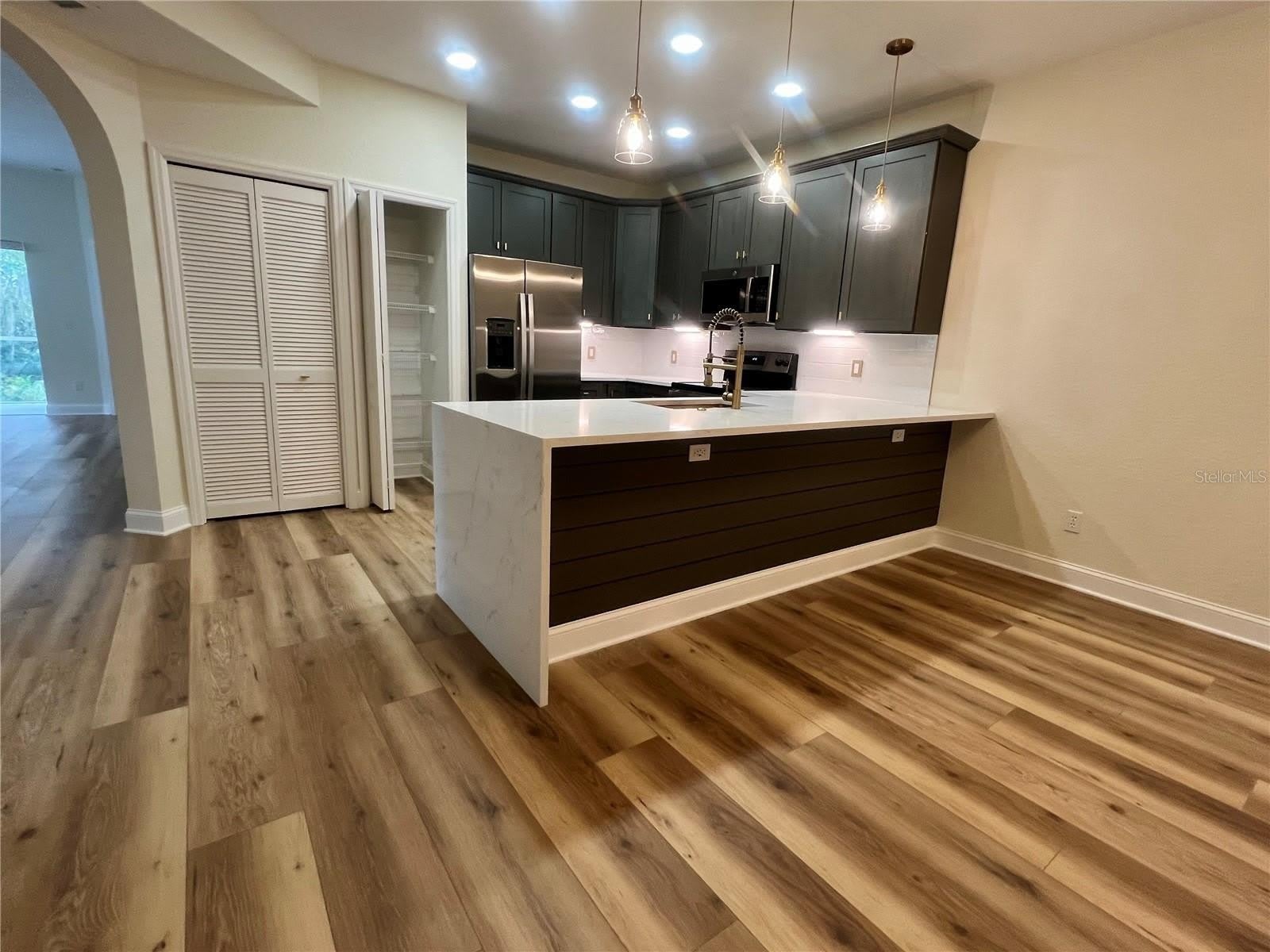 1920 Heron Cove Drive – photo 1 of 298