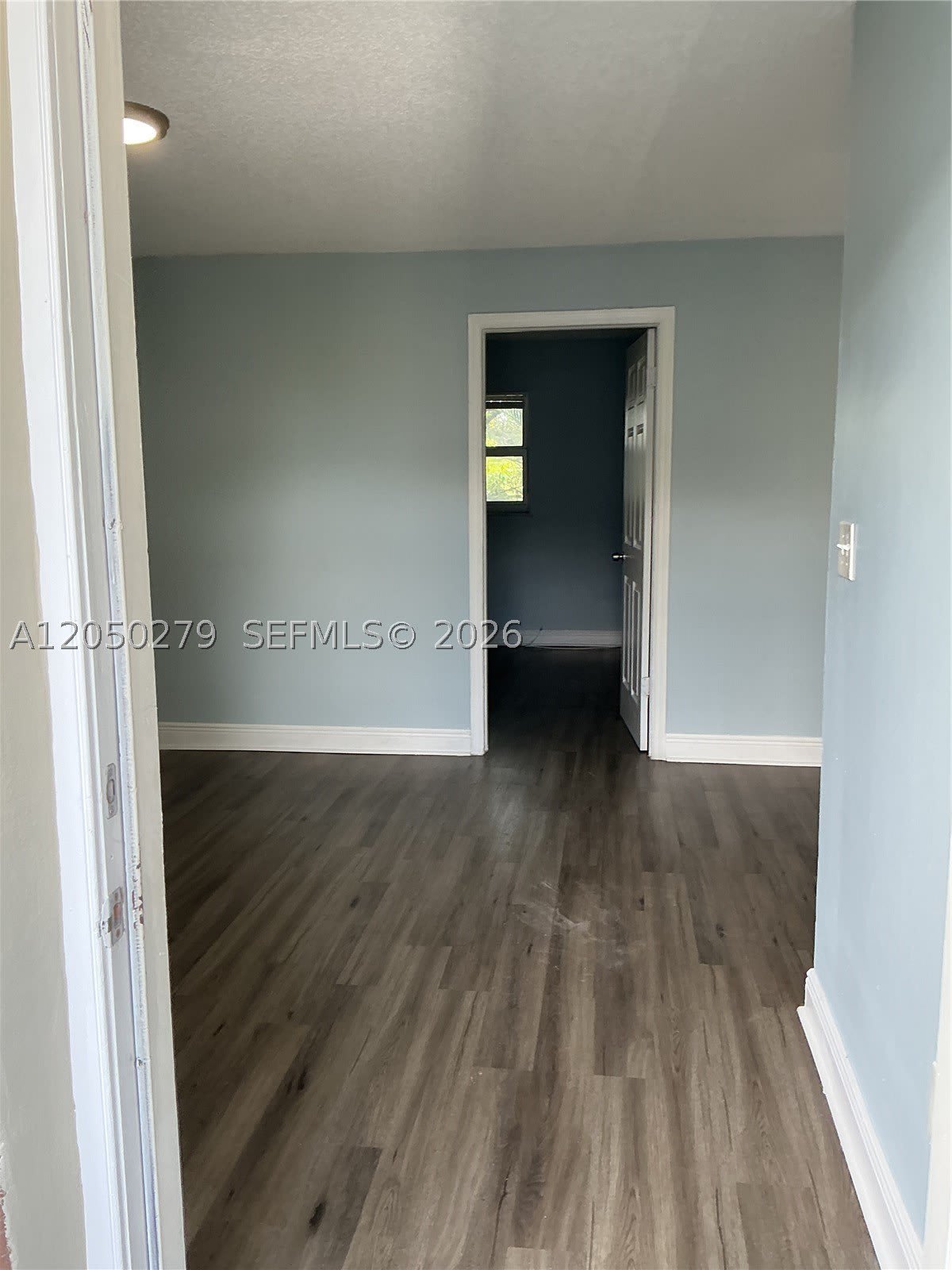 2137 Hayes St – photo 1