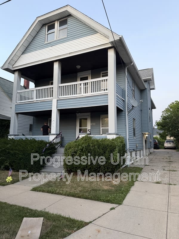 1623 Hopkins Avenue – photo 1