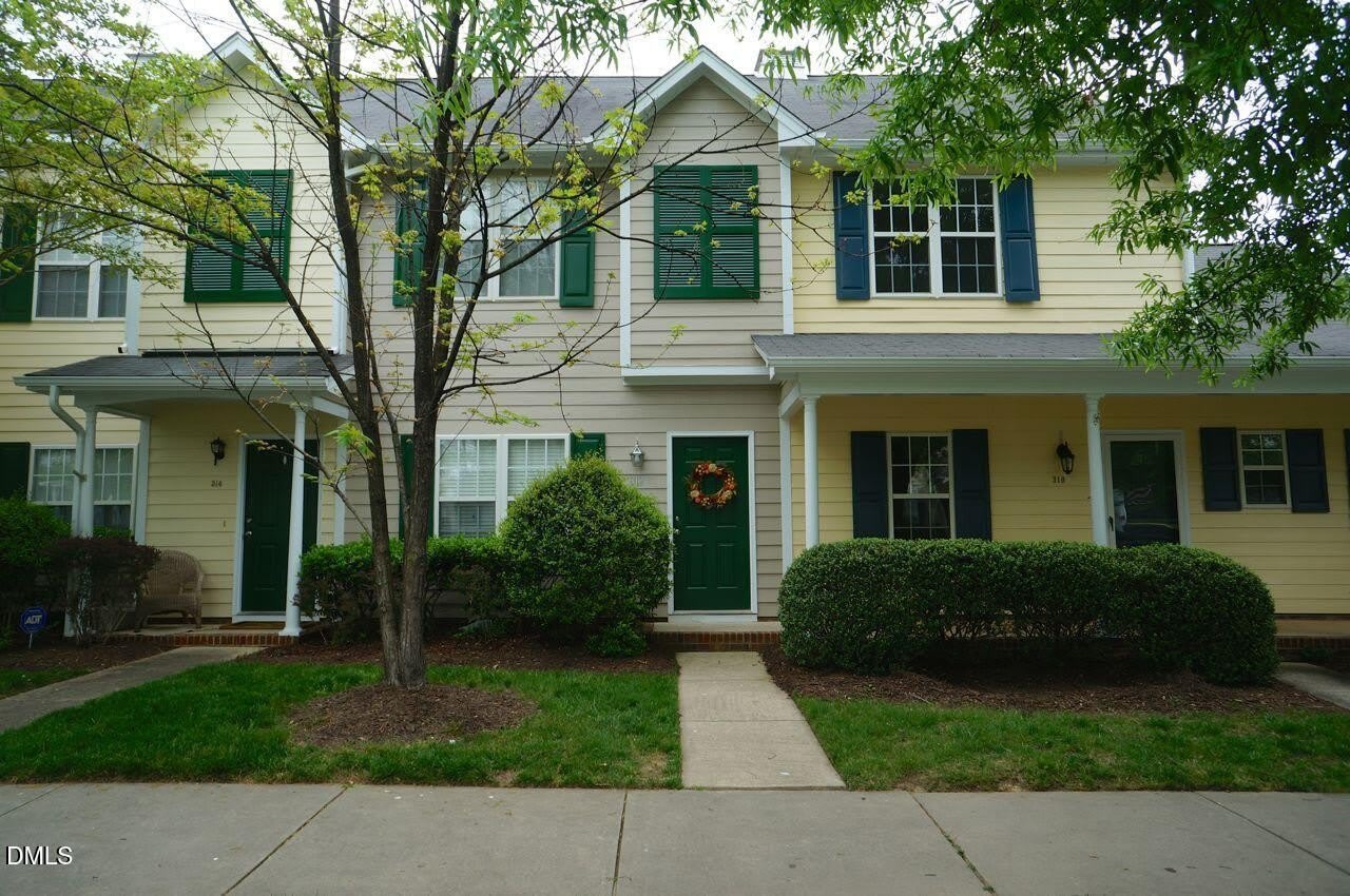 312 Commons Drive – photo 1