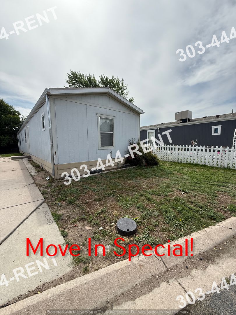 1St Month Free Riverdale Farms Subdivision 3 Bedrooms 2 Bathrooms – photo 1 of 10