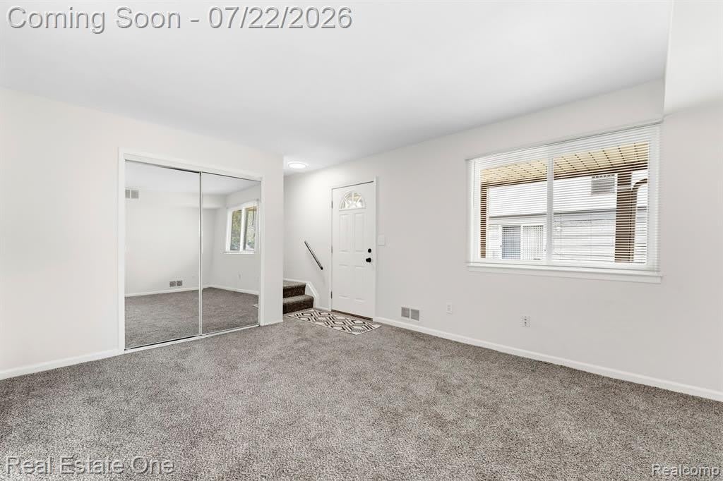 15588 Dupage Boulevard – photo 1 of 16