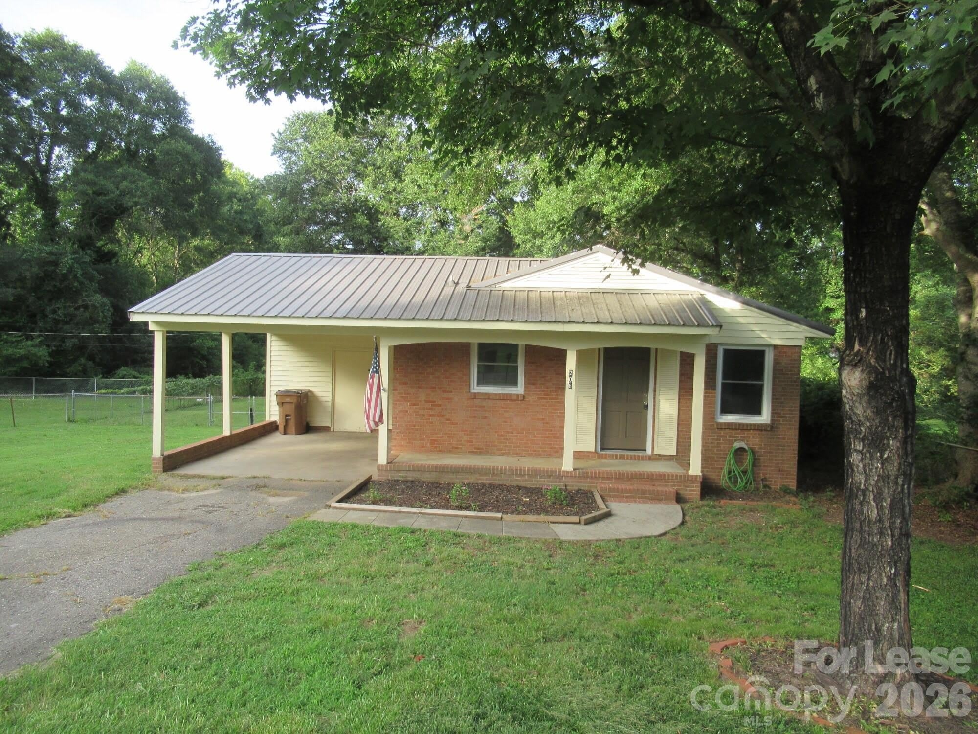 208 Crescent Court – photo 1 of 53