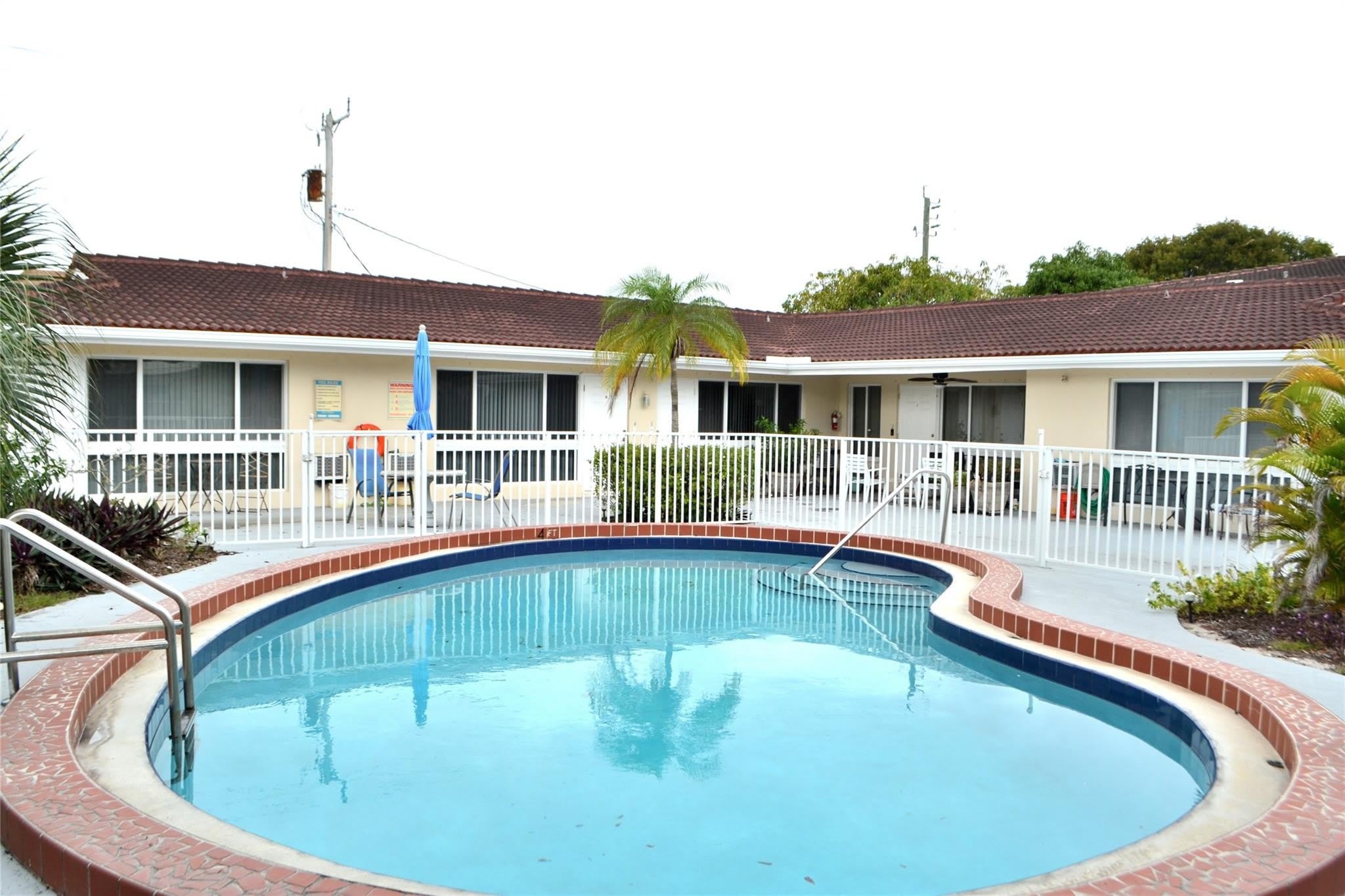 4209 NE 21st Avenue – photo 1