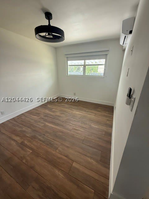 1047 NE 84th St – photo 1