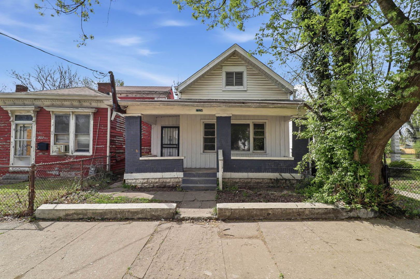 Freshly Renovated 4 Bedroom Home – photo 1