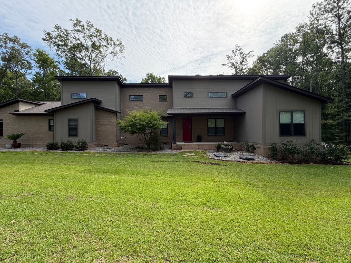 Custom Blythewood Retreat On 4 Acres Modern Design Luxury Finishes – photo 1 of 184