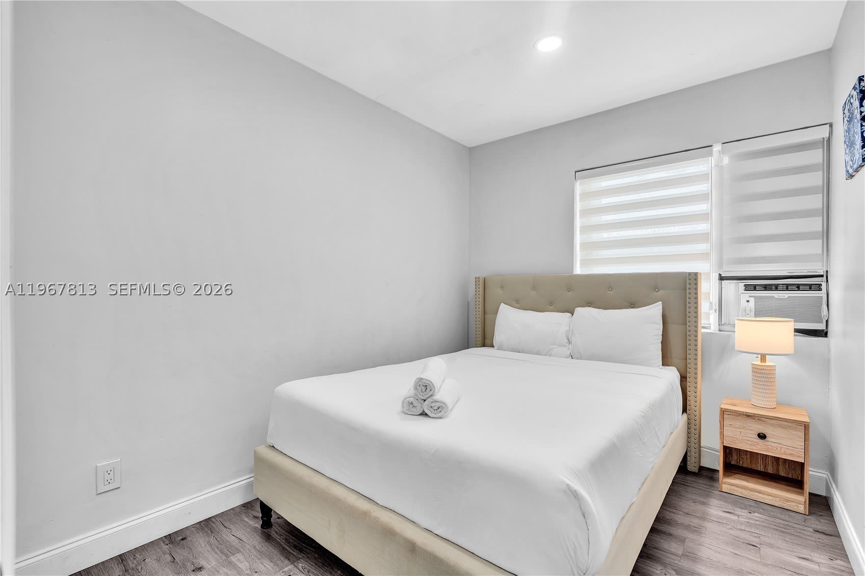 10002 E Bay Harbor Dr – photo 1 of 40