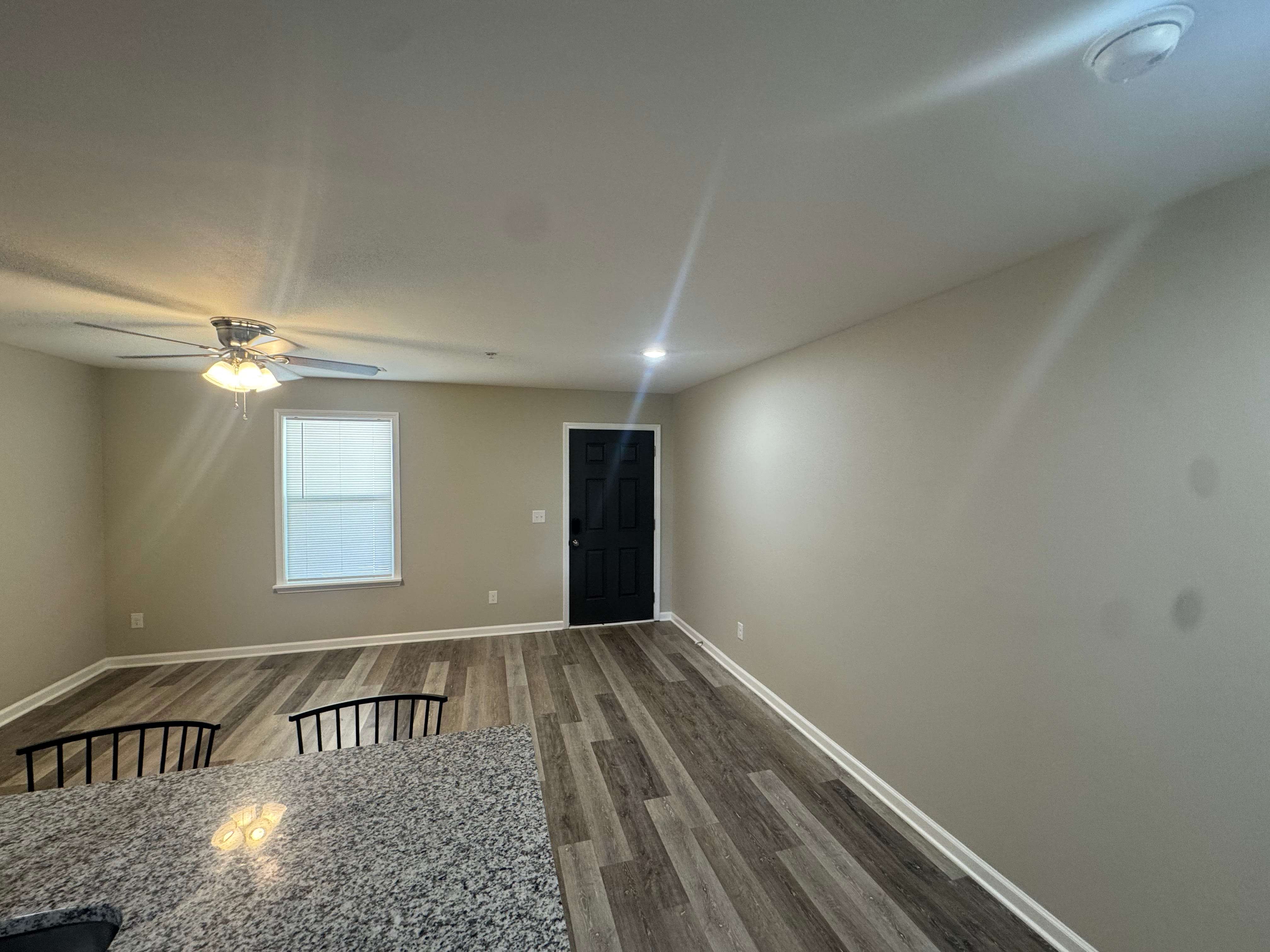 121 Jefferson Avenue West – photo 1 of 6