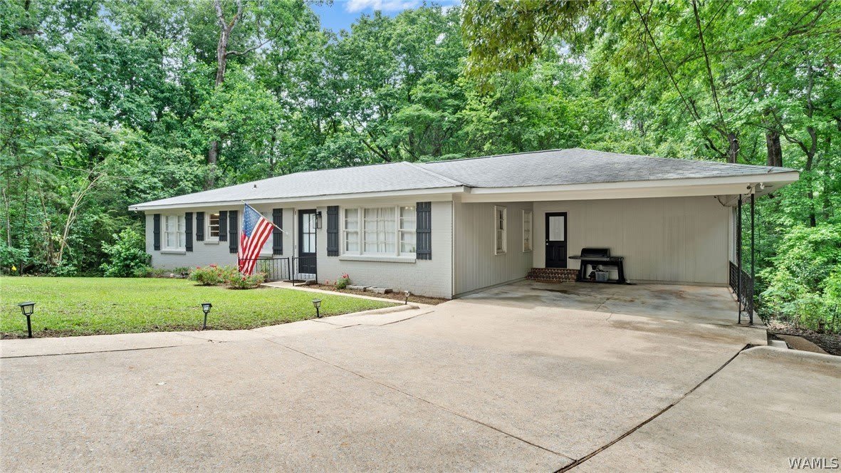 4222 Hillswood Lane – photo 1