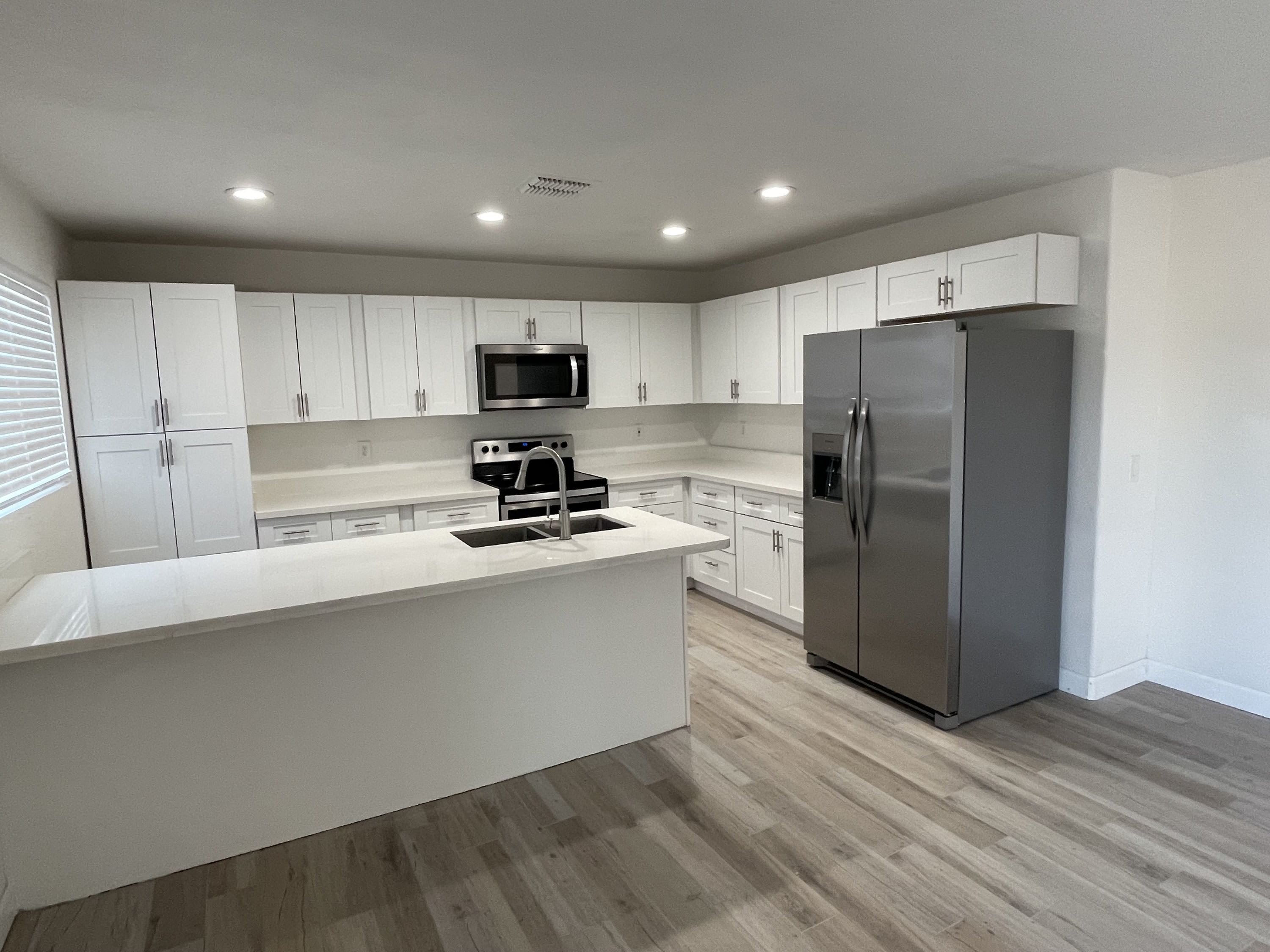 824 W Romo Jones St – photo 1