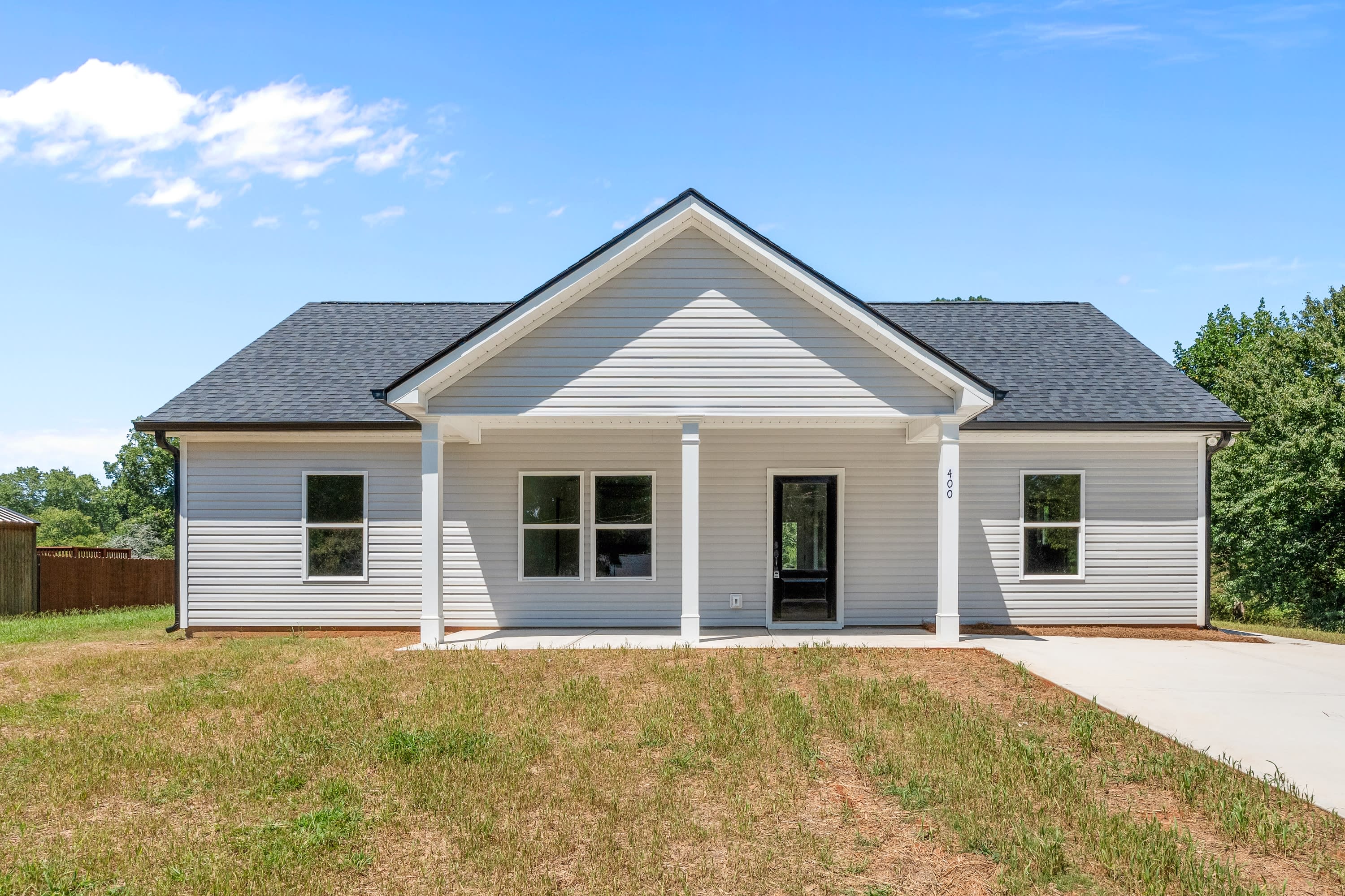 400 Henson Cir – photo 1 of 30