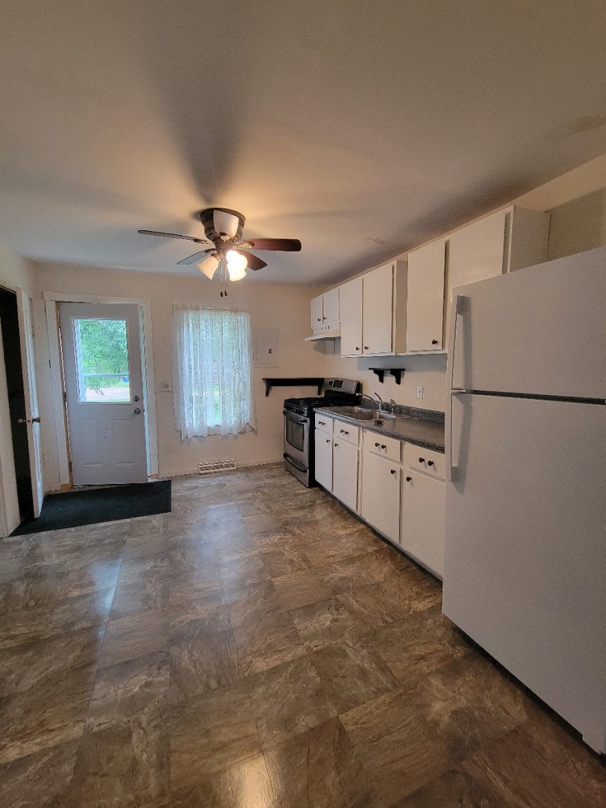 1123 South 13th Avenue – photo 1