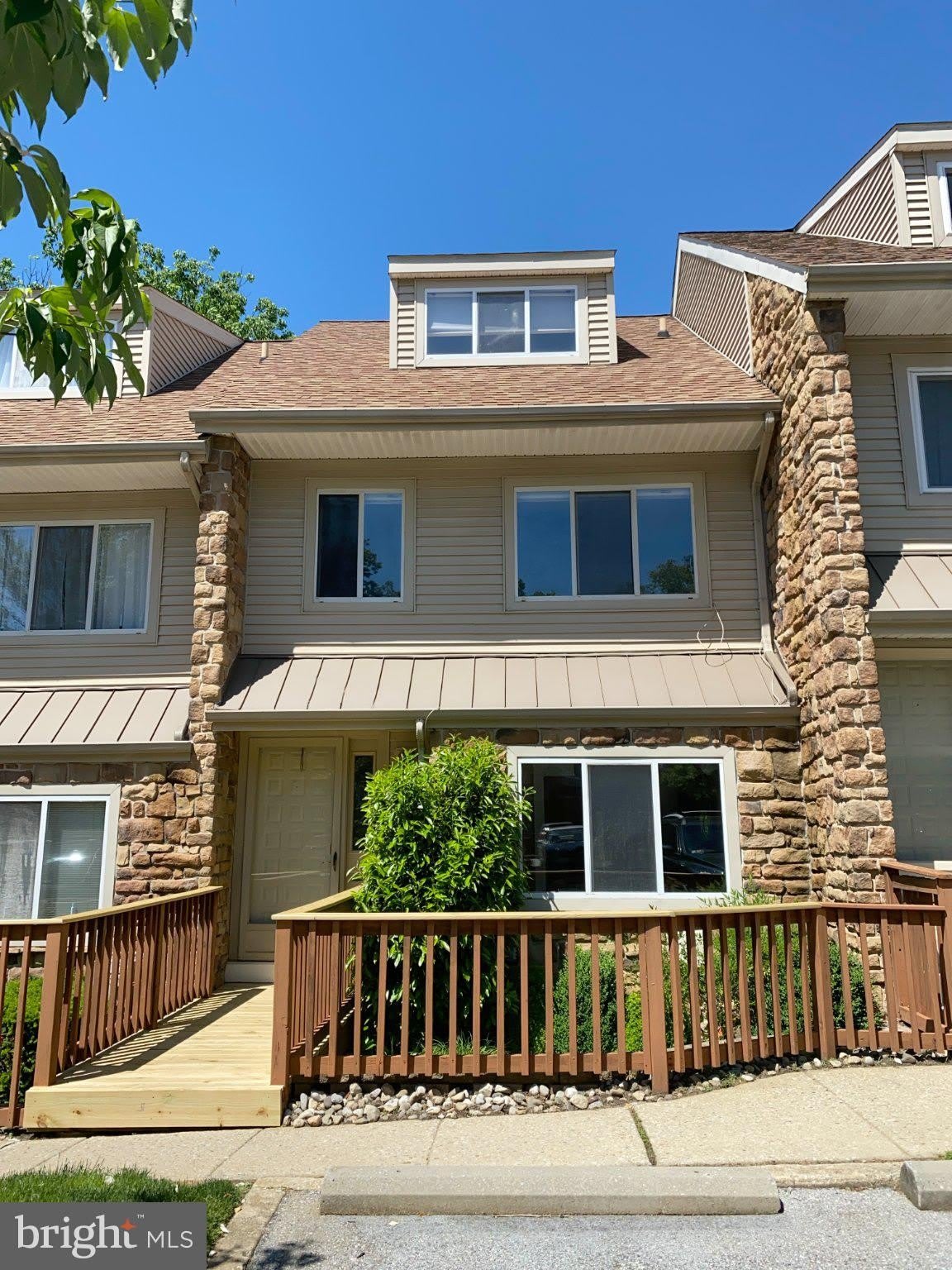 326 BRIGADE Court – photo 1 of 48