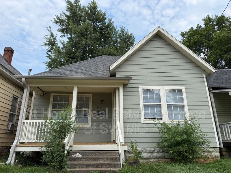 522 S Broadway Ave – photo 1