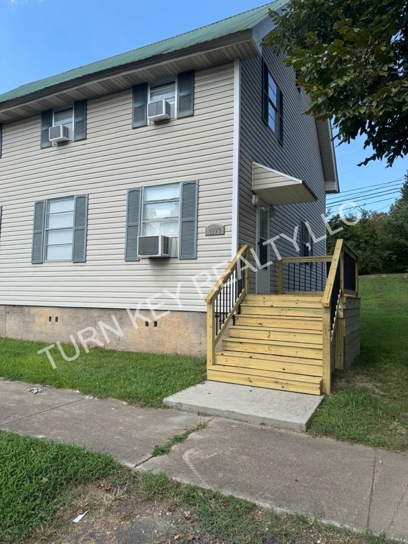 Townhome for rent in Cordova – photo 1 of 25