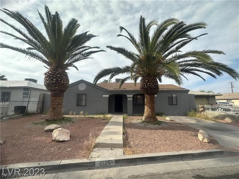 2125 Elm Avenue – photo 1
