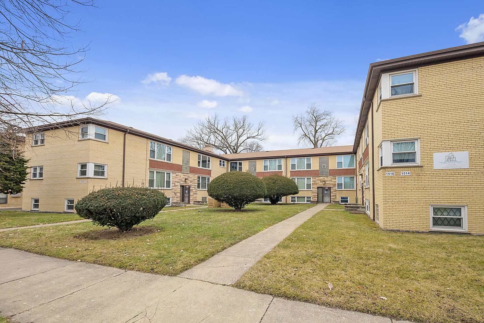 1514 20 W 99Th St Chicago Il – photo 1