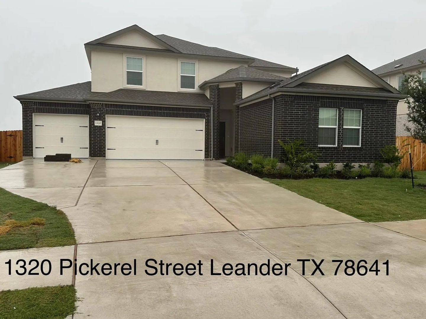 Room in 4 Bedroom Home at Pickerel St – photo 1 of 19
