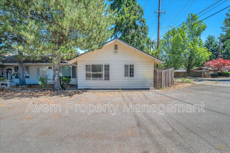 12975 SW Allen Blvd Unit 1 – photo 1