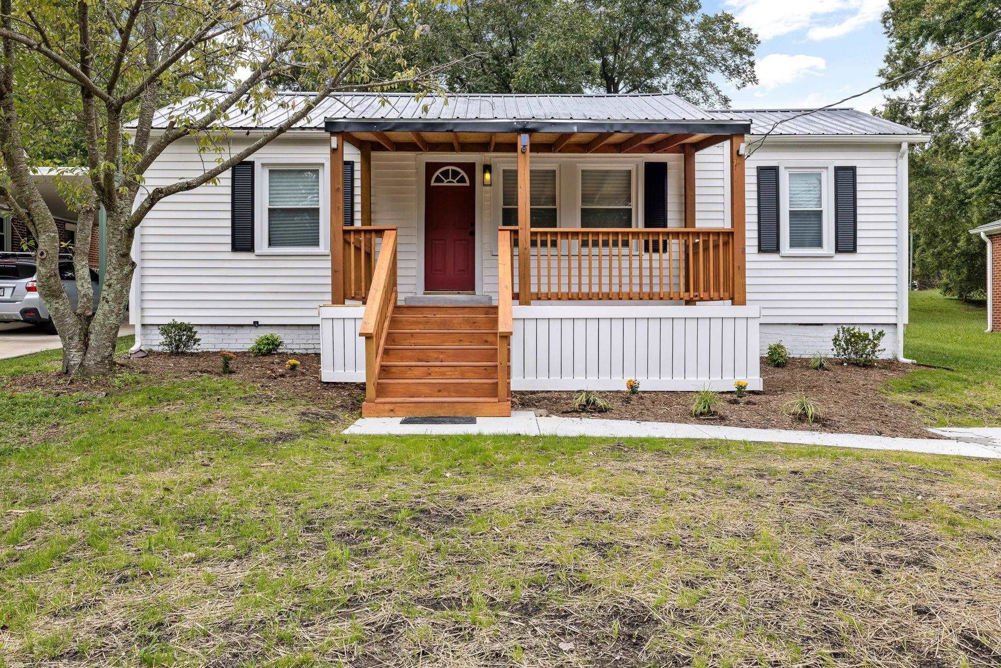 207 Delacroix Street – photo 1 of 30