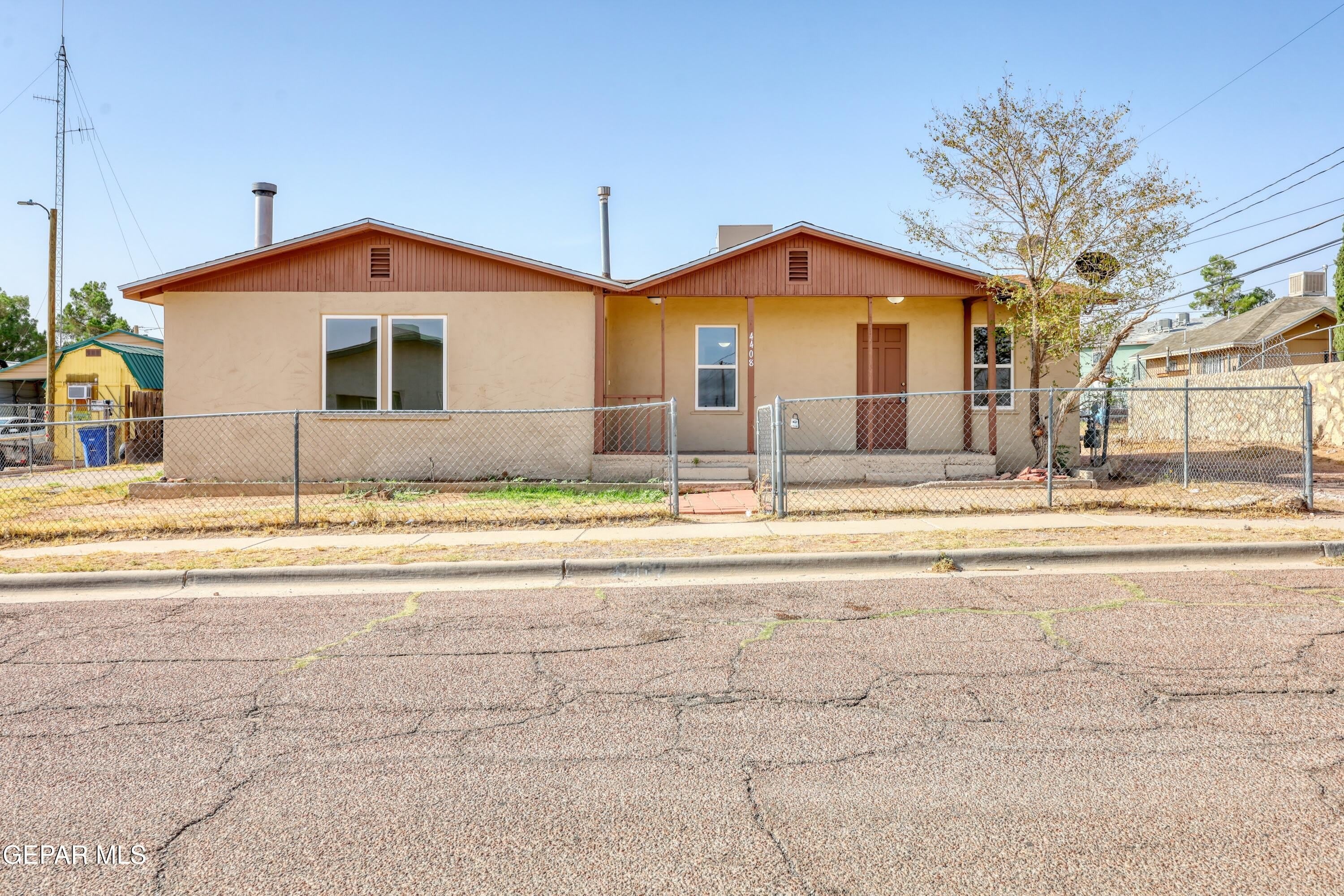 4408 Arlen Avenue – photo 1