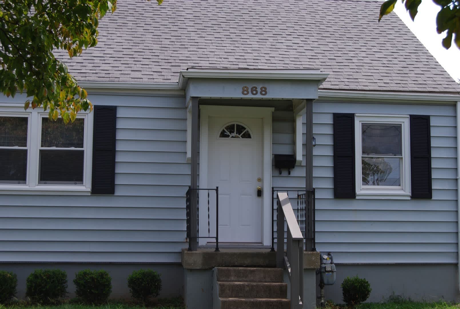 Four Bedroom / 1.5 Bath Home in Parkway Village (Near U of L) – photo 1
