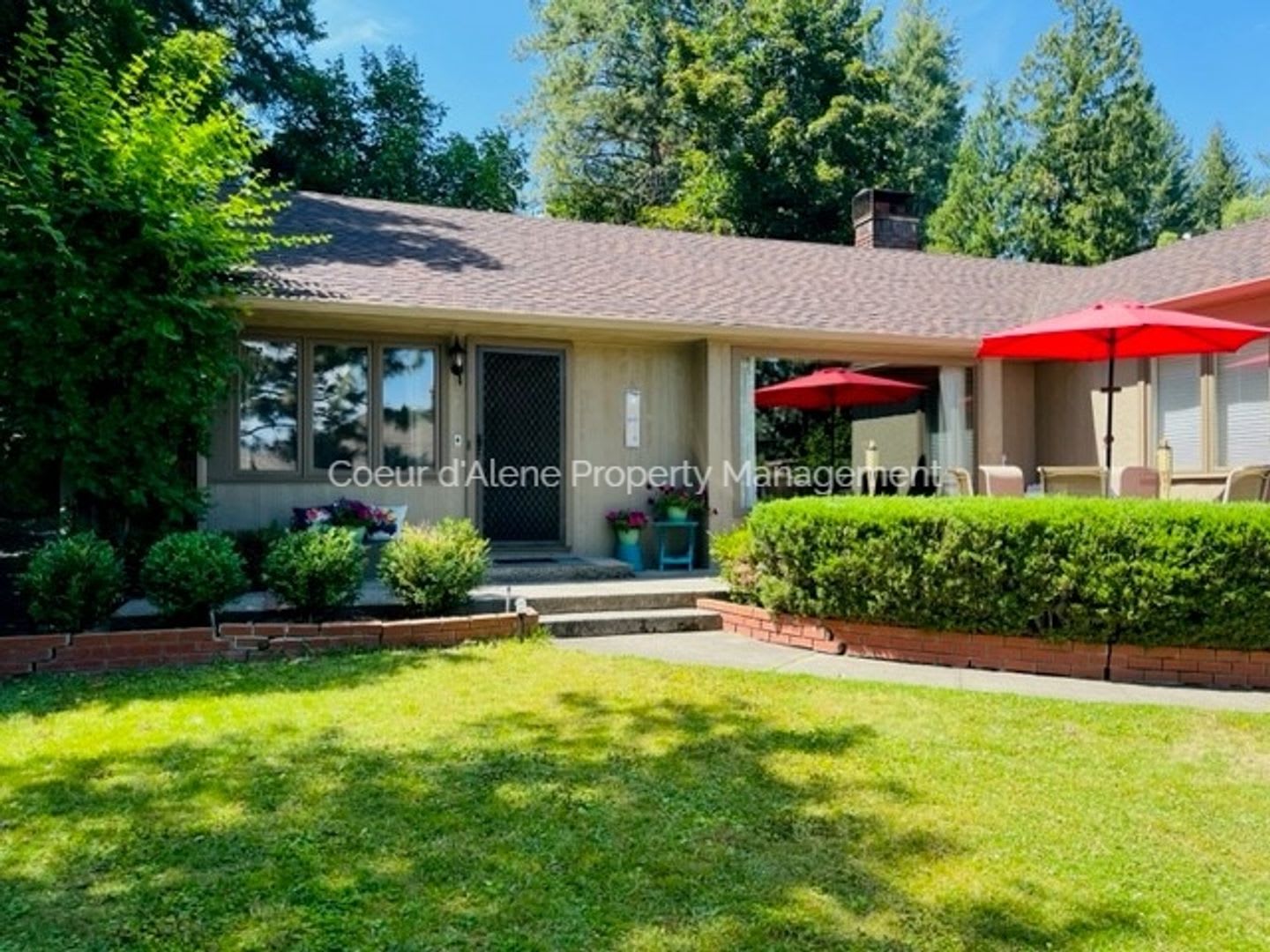 3 bed, 2 bath house near Hayden Lake Country Club – photo 1 of 9