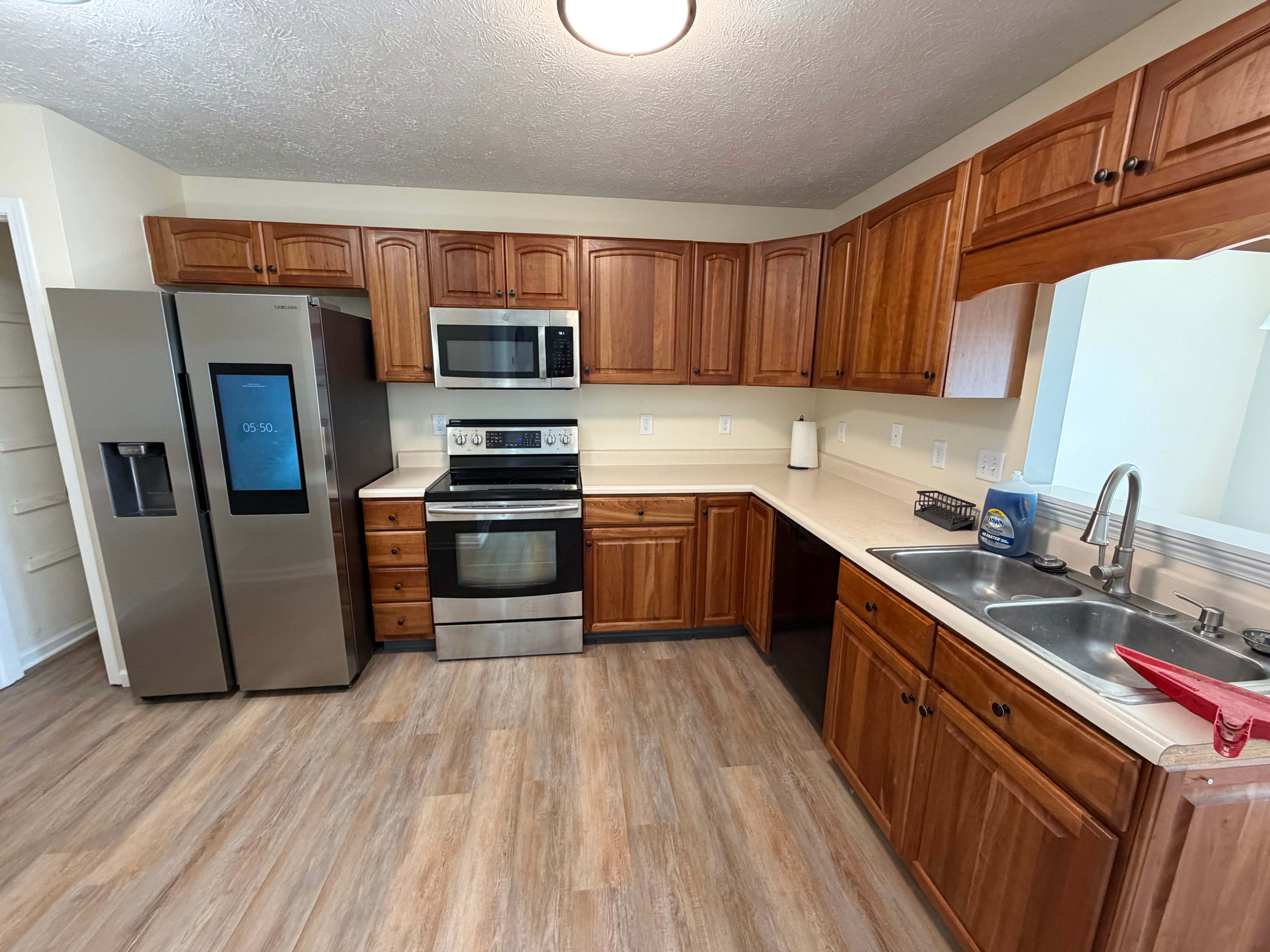 288 North Odell Street – photo 1 of 128