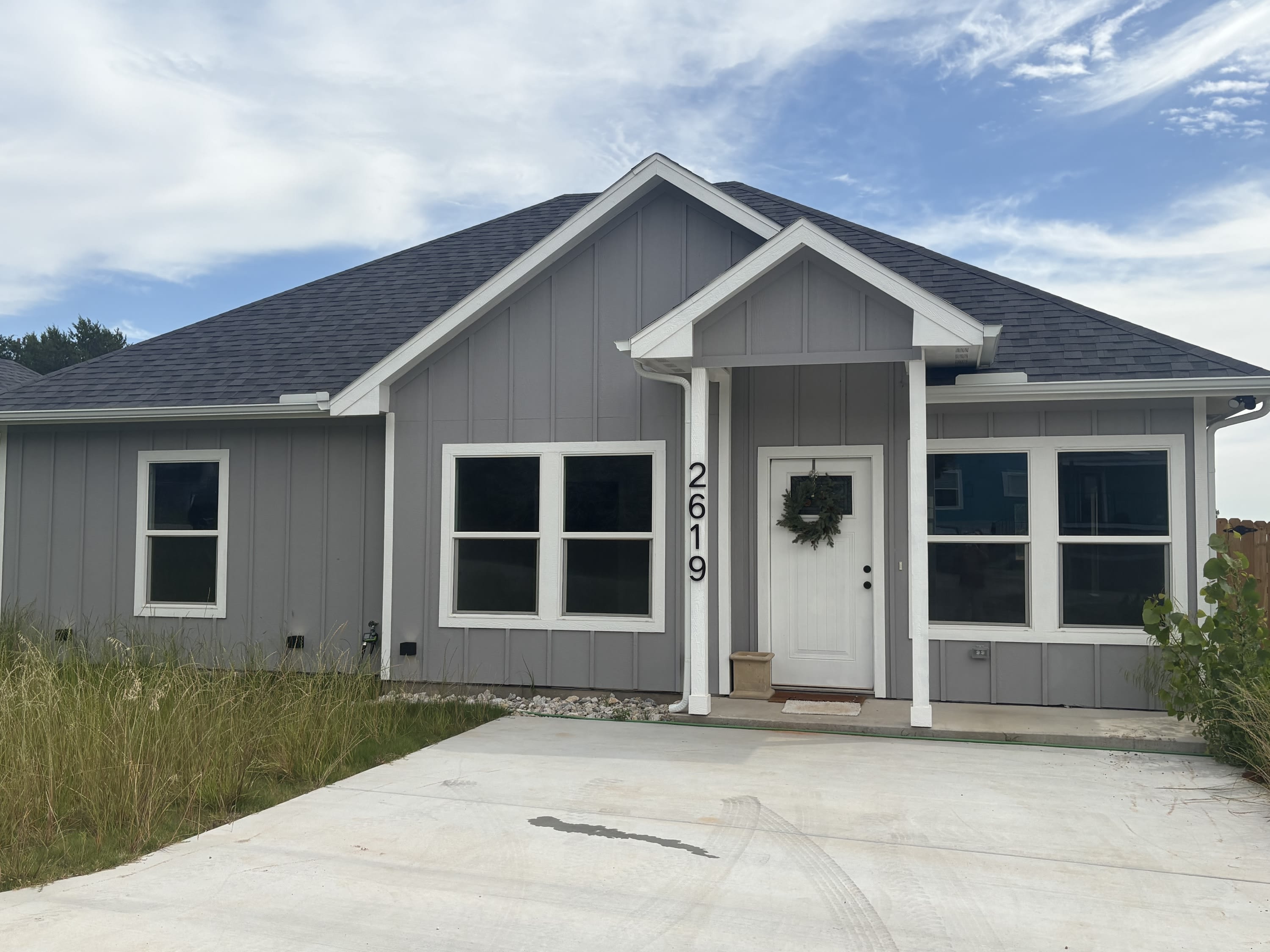 2619 Creekview Drive – photo 1
