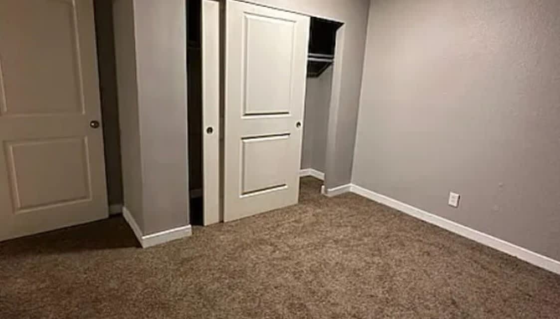Emerald Place Apartments – photo 1
