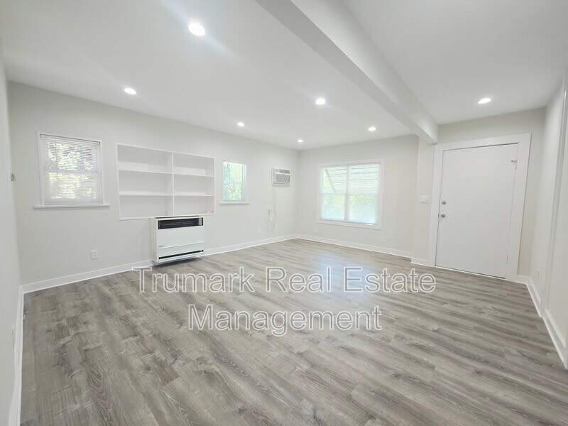 433 W Garfield Ave – photo 1