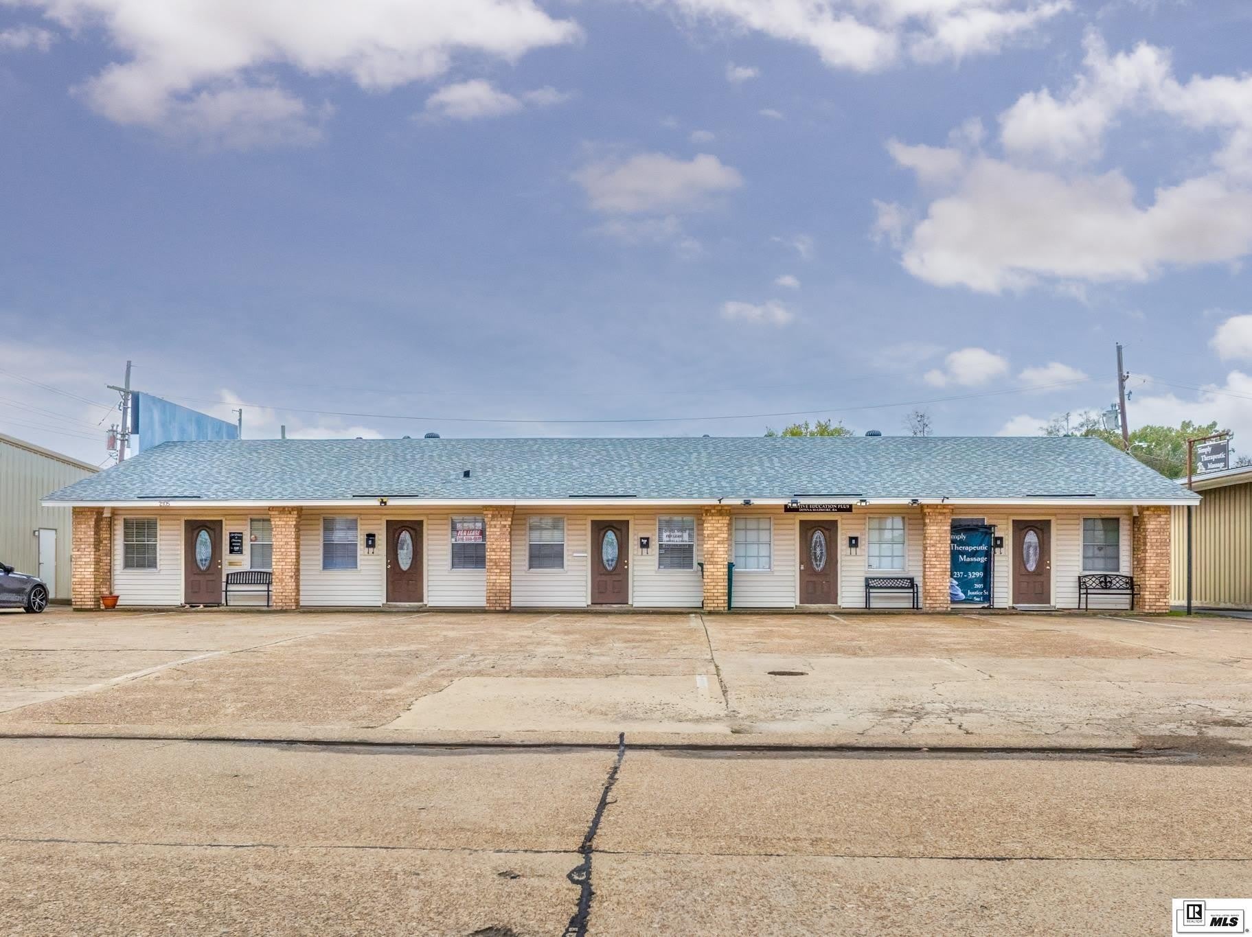 2105 JUSTICE STREET – photo 1 of 8
