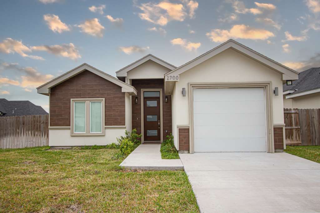 2700 Garman St – photo 1 of 15