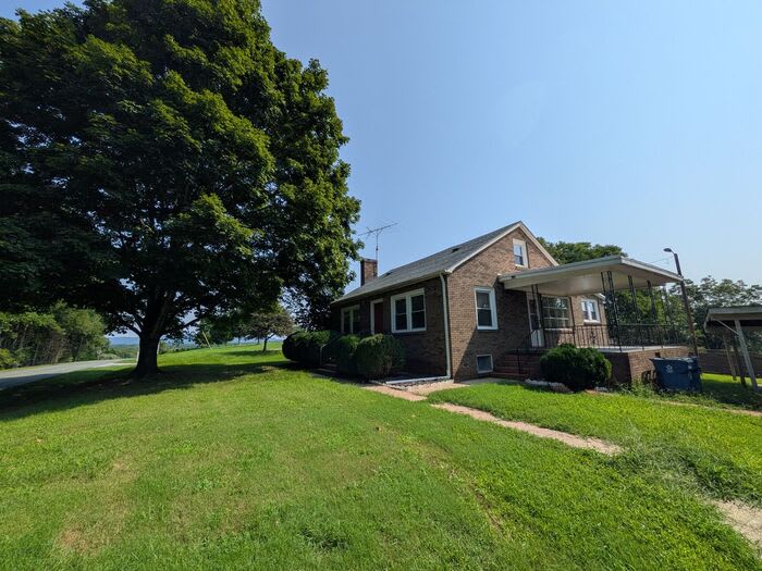 5420 37th Street Drive Northeast – photo 1 of 8