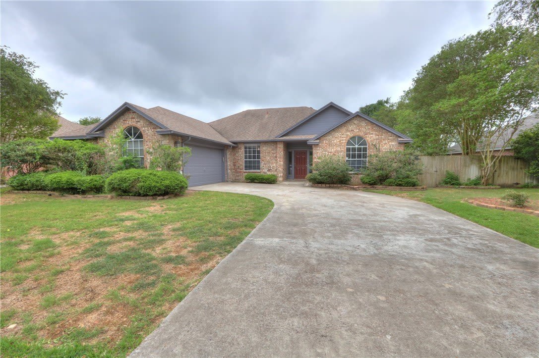 7714 Odessa Drive – photo 1 of 38