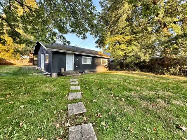 144 Broad Street West – photo 1 of 21