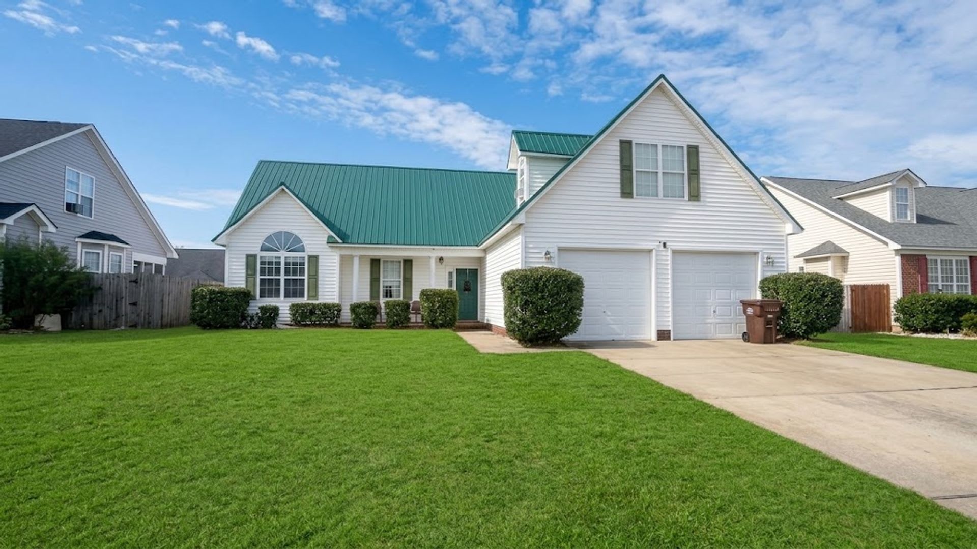 NEW LISTING!!!!! – photo 1