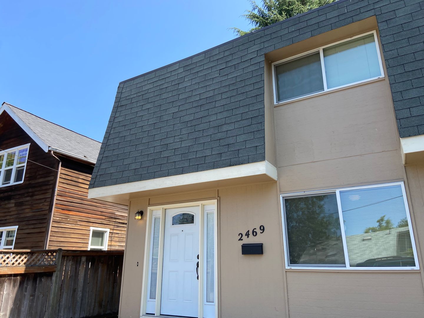 Four Bedroom Home Near Campus – photo 1