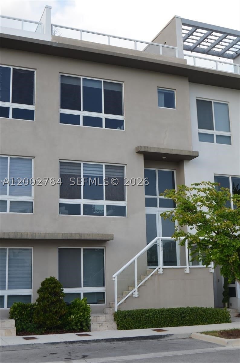 10347 NW 64th – photo 1