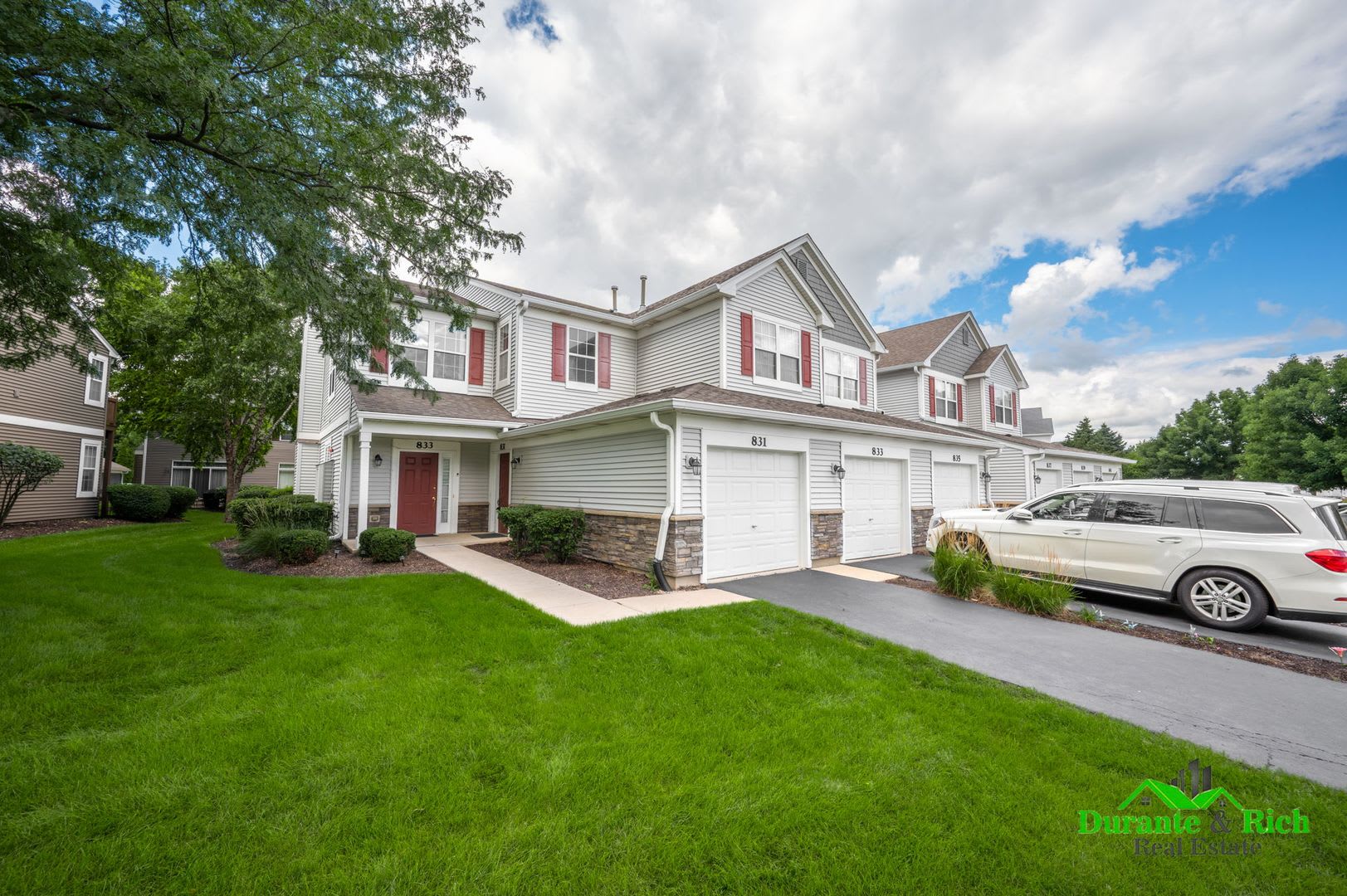 North Naperville Second Floor Two Bedroom Condo – photo 1