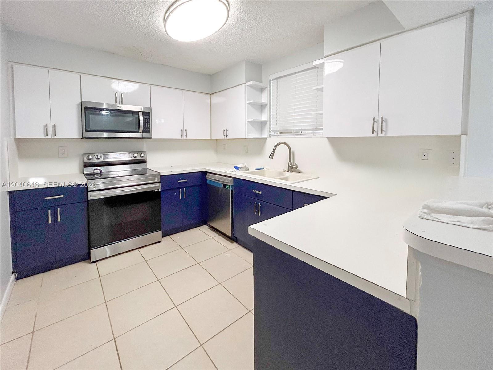 14971 Southwest 82nd Lane – photo 1