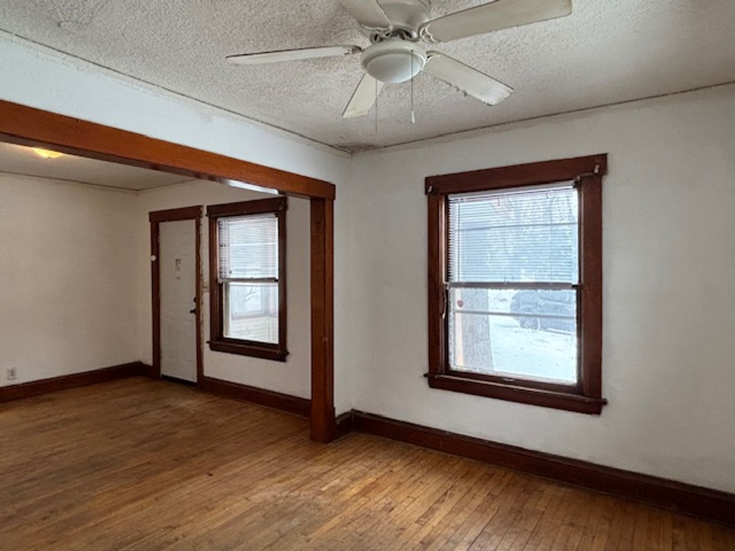 3 Br 1 Ba Single Family Home In St Paul – photo 1